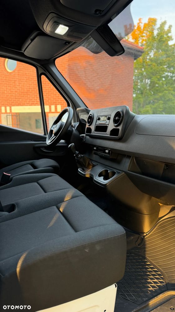 Mercedes-Benz SPRINTER - 19