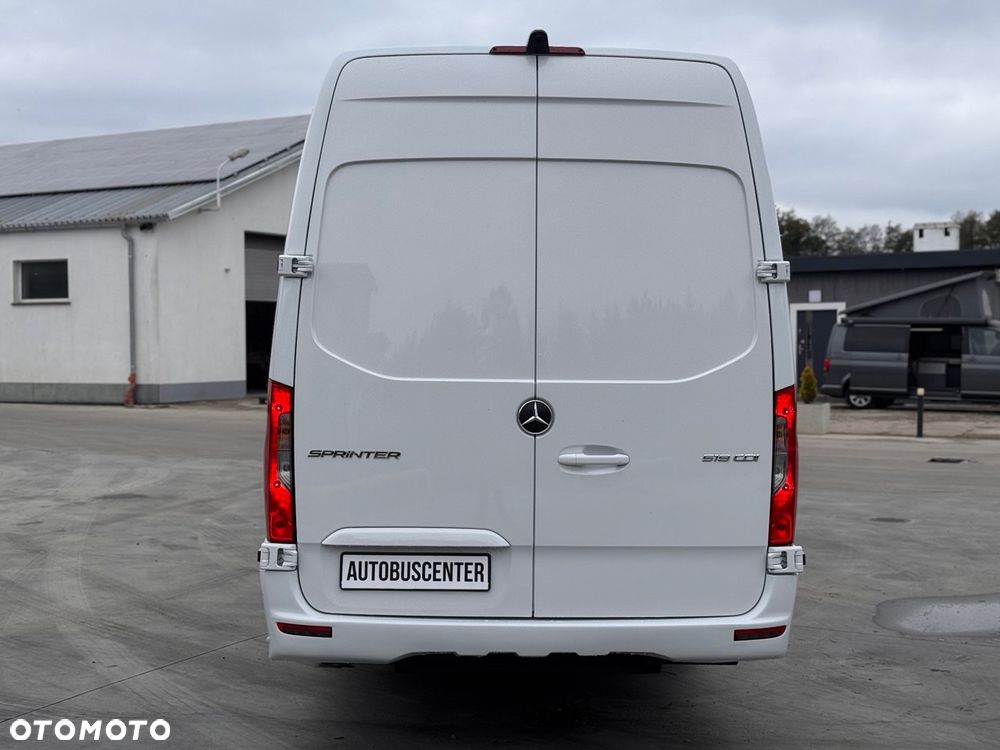 Mercedes-Benz Sprinter - 7