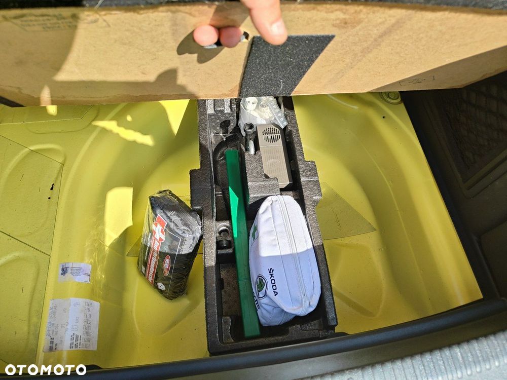 Skoda RAPID 1.6 TDI Active - 33