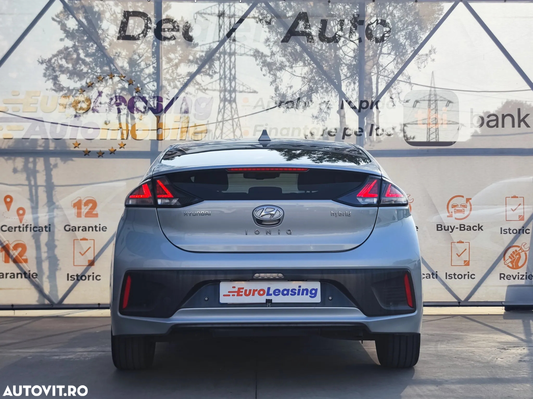 Hyundai IONIQ - 8
