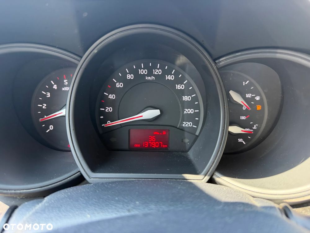 Kia Rio 1.1 CRDI Attract - 14