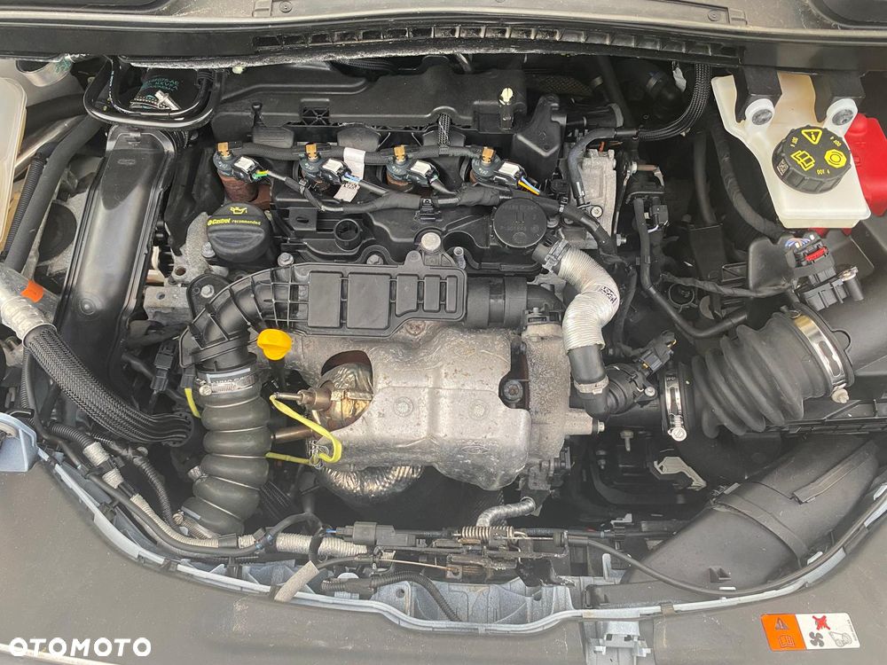 Ford Transit Connect - 18