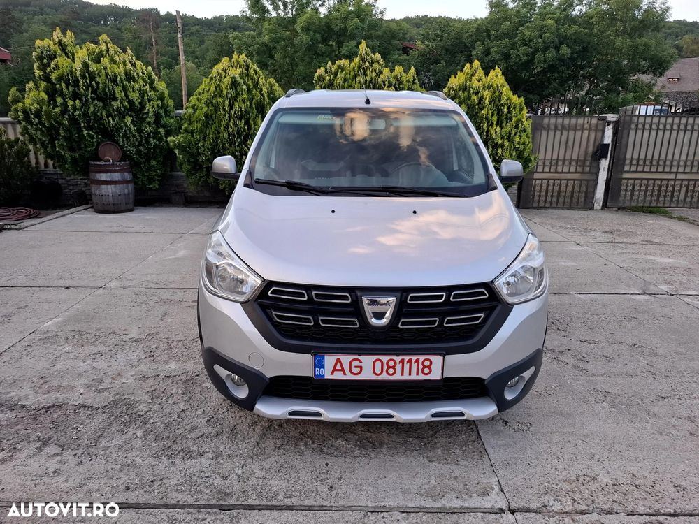 Dacia Lodgy dCi 110 Stepway Celebration - 9