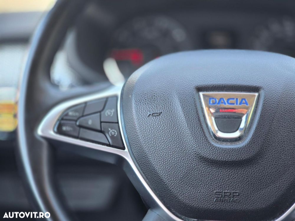 Dacia Sandero TCe 90 MT5 Expression - 11