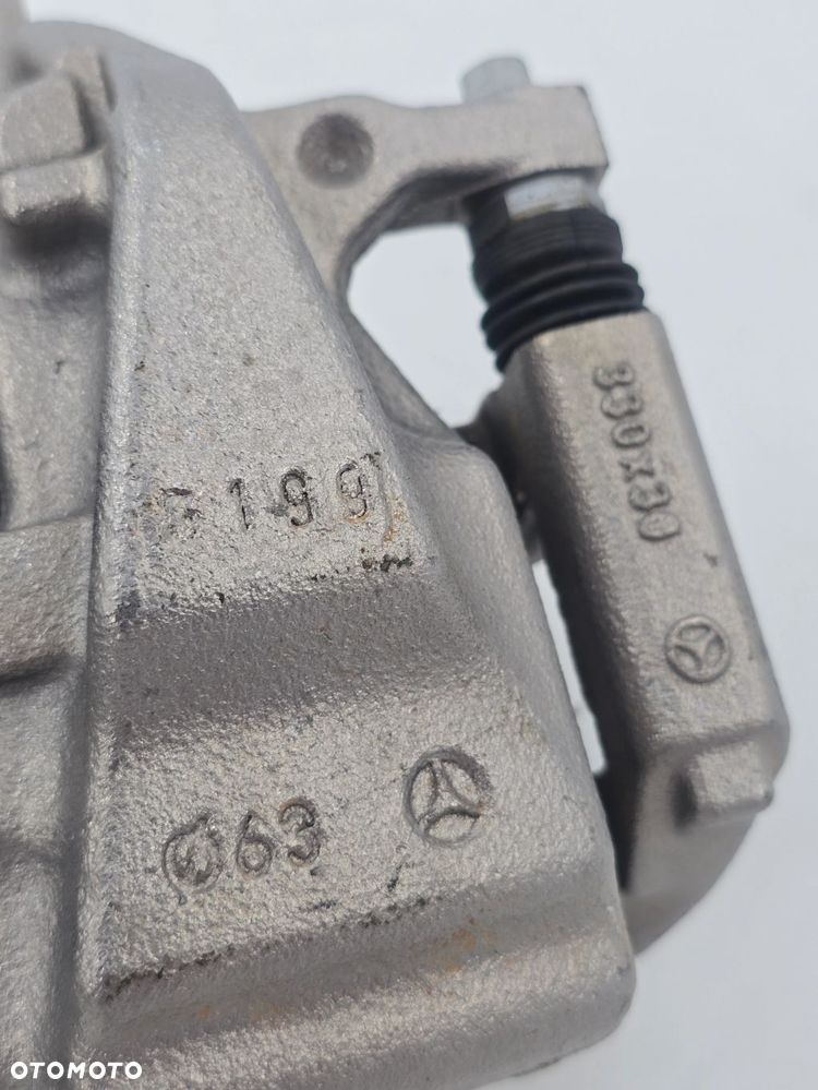 ORYGINALNY ZACISK HAMULCOWY PRAWY PRZÓD MERCEDES BENZ W177 W247 A1774421030 - 9