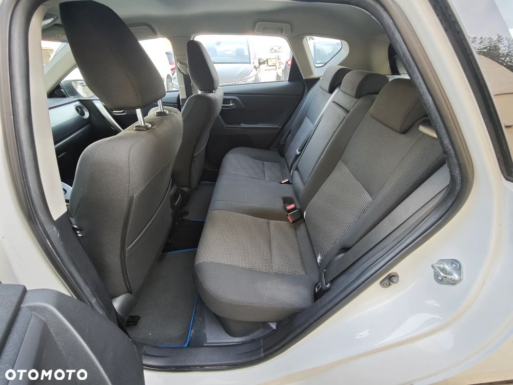 Toyota Auris 1.8 HSD Luna - 26