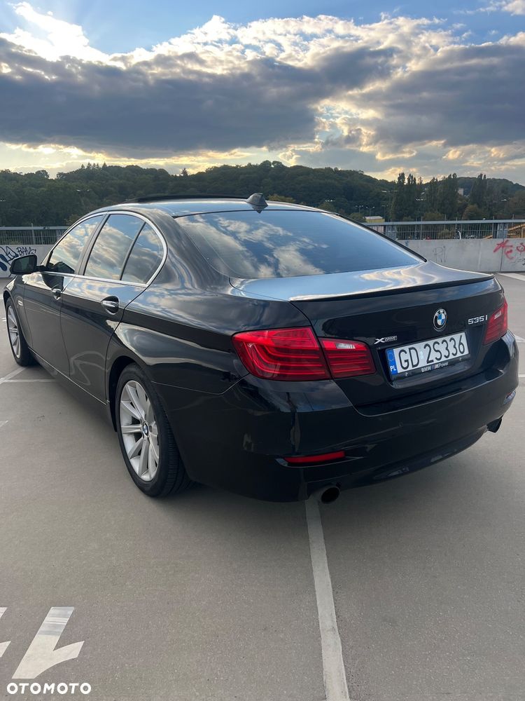 BMW Seria 5 535i xDrive - 4