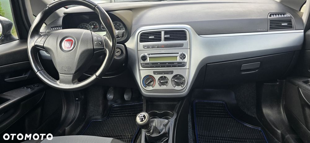 Fiat Punto 1.2 8V - 7
