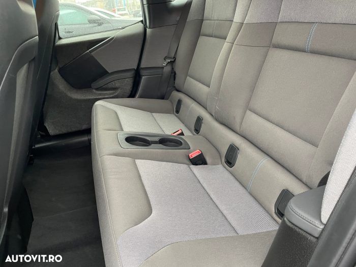 BMW i3 (120 Ah) - 13