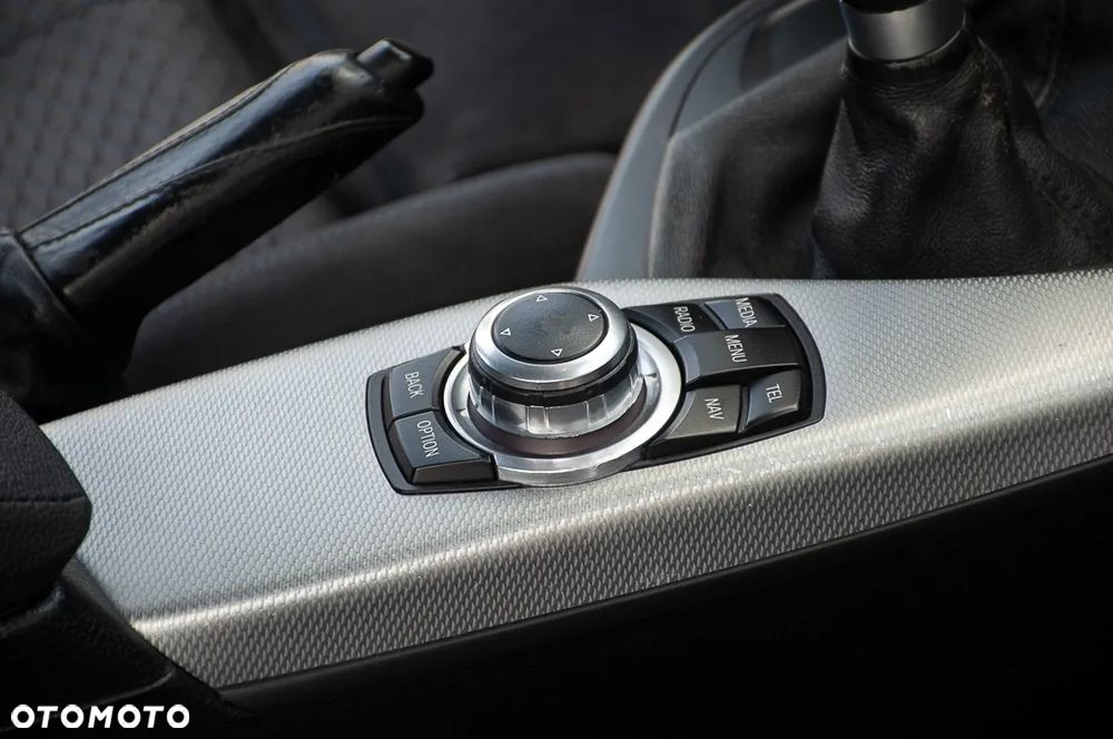 BMW Seria 1 116d DPF Edition Sport - 22