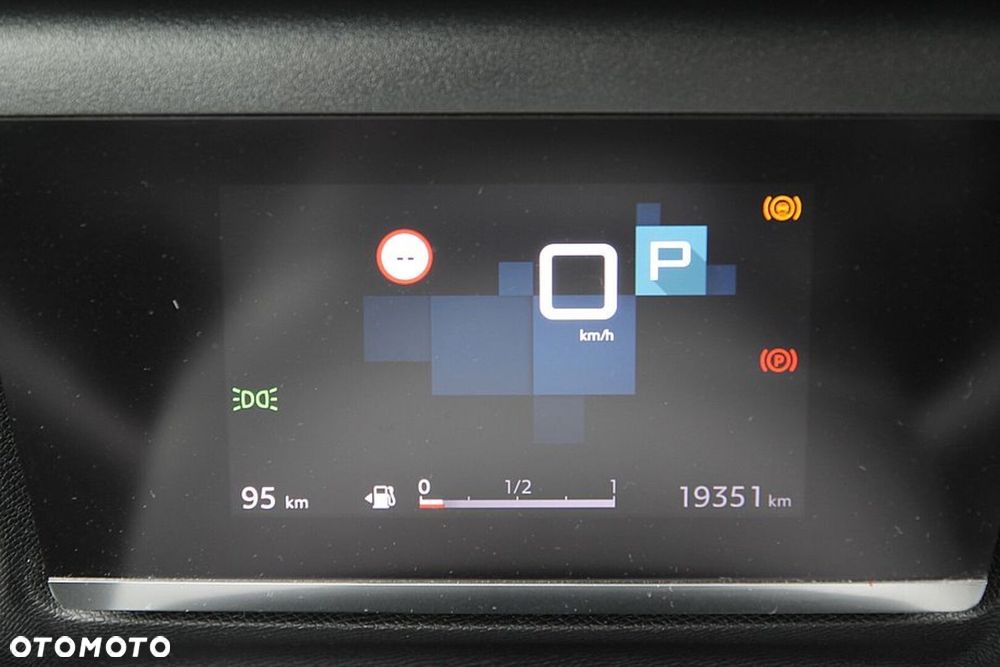 Citroën C4X 1.2 PureTech Plus S&S EAT8 - 17