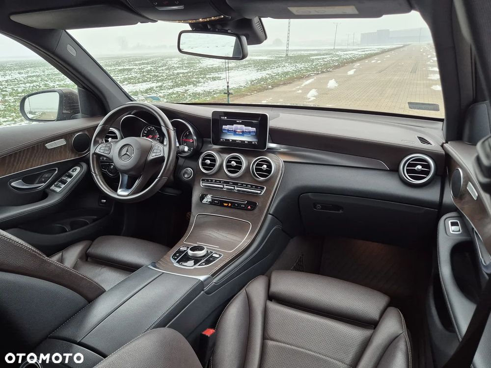 Mercedes-Benz GLC - 8