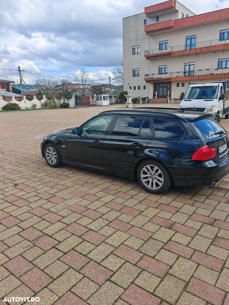 BMW Seria 3 318d - 3