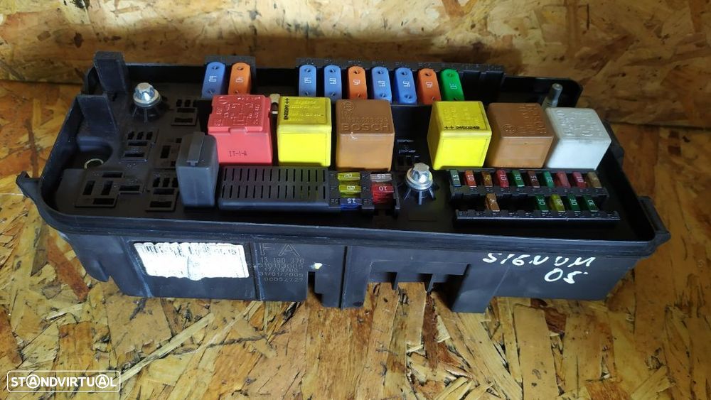 CAIXA DOS FUSIVEIS OPEL SIGNUM / VECTRA C 13190370 - 1