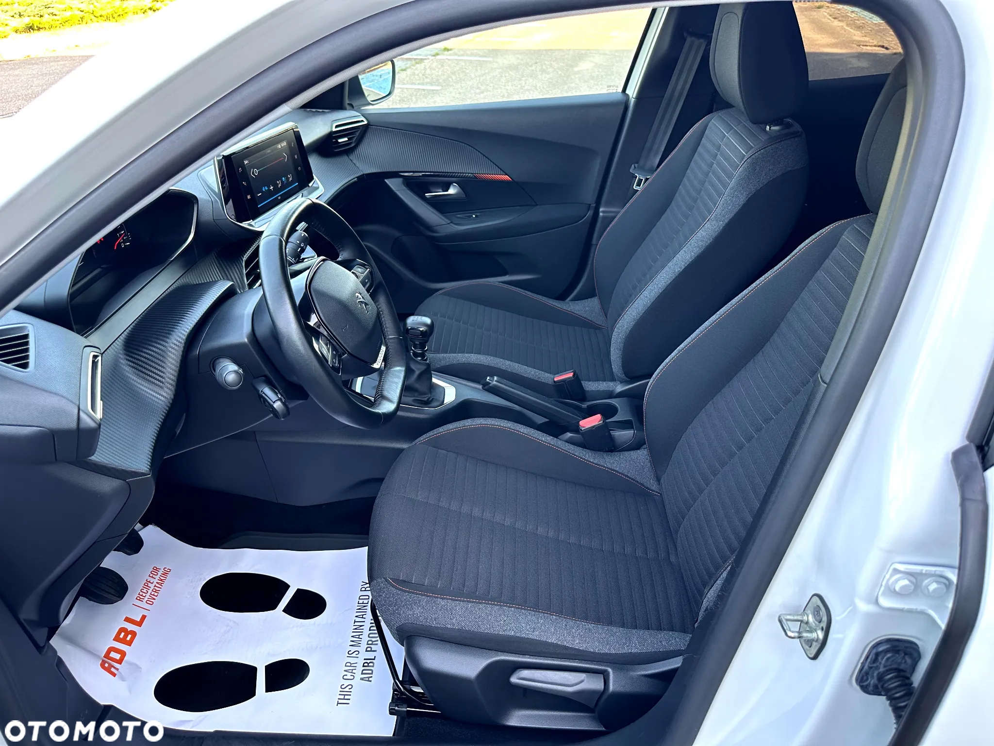 Peugeot 2008 PureTech 100 Style - 30