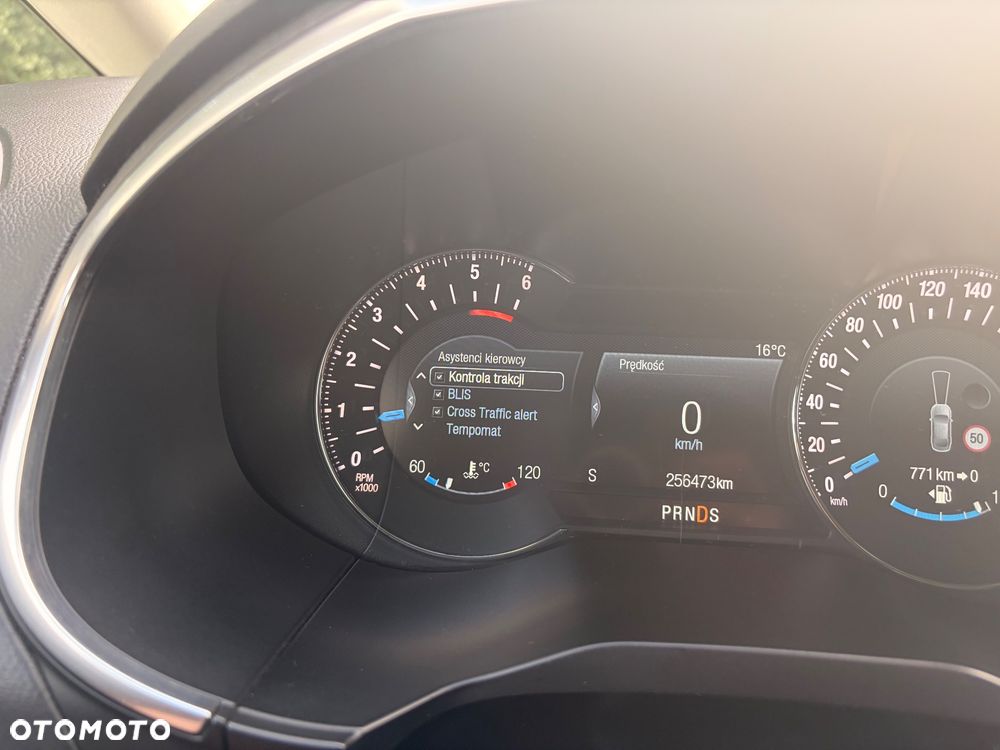 Ford S-Max 2.0 TDCi 4WD Titanium PowerShift - 11