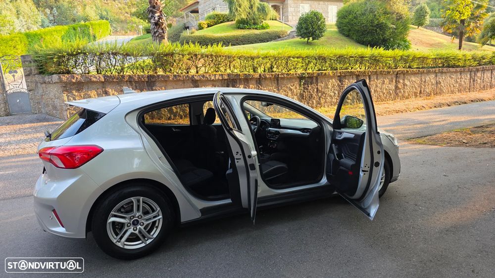 Ford Focus 1.0 EcoBoost Hybrid TITANIUM DESIGN - 17