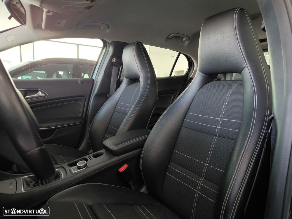 Mercedes-Benz GLA 180 d Urban - 11