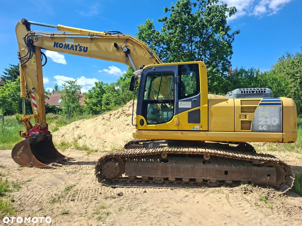 Komatsu PC210LC-8 - 1
