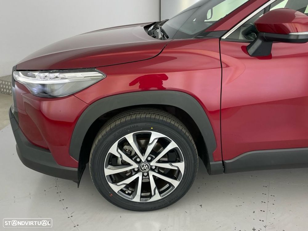 Toyota Corolla Cross 1.8 Hybrid Luxury - 18