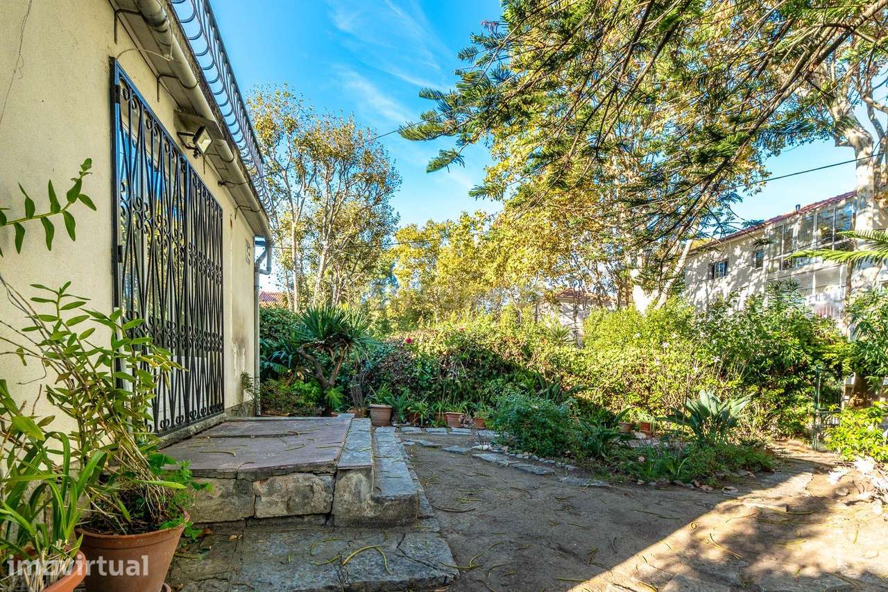 Casa T6 em Carcavelos, Cascais - Vista Cidade e Perto da Praia - Grande imagem: 5/47