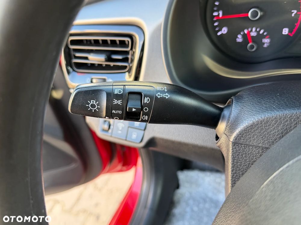 Kia Rio - 25