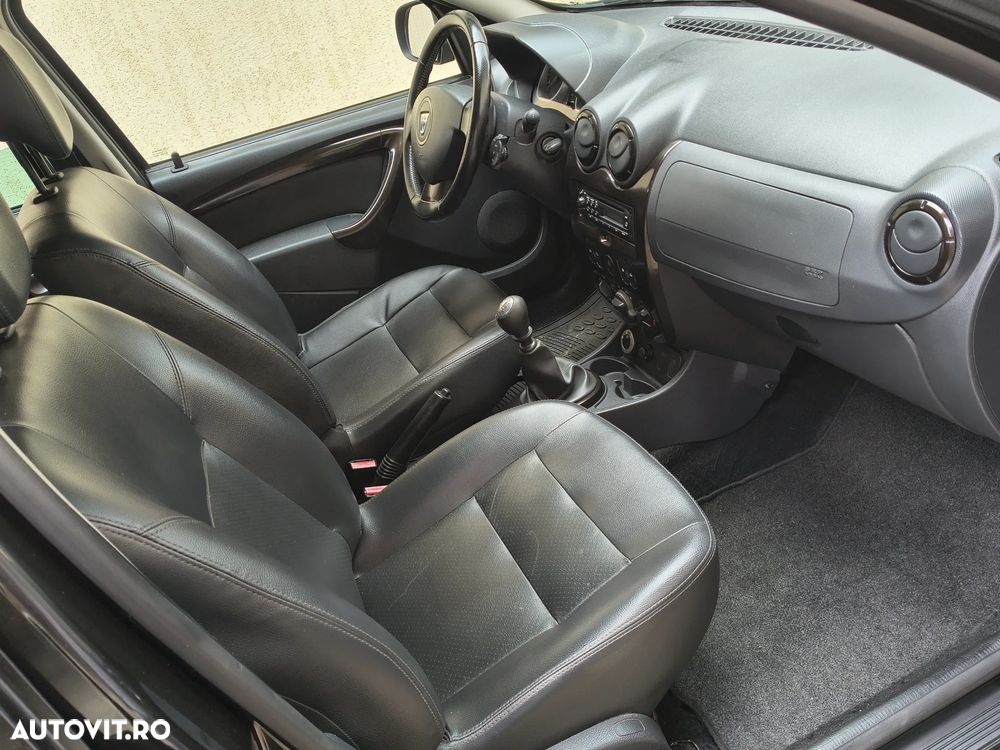 Dacia Duster 1.6 16V 4x4 Prestige - 7