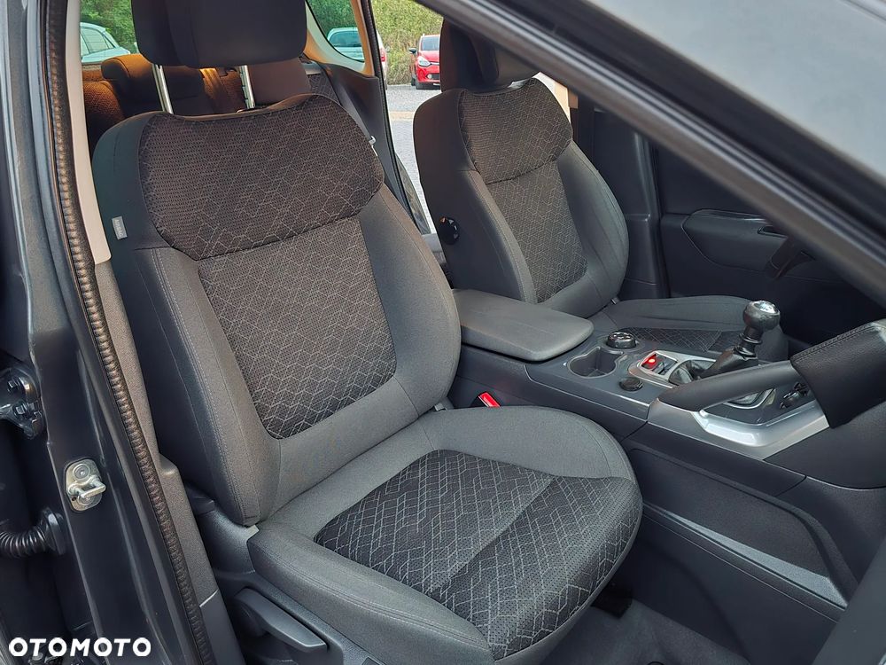 Peugeot 3008 - 25