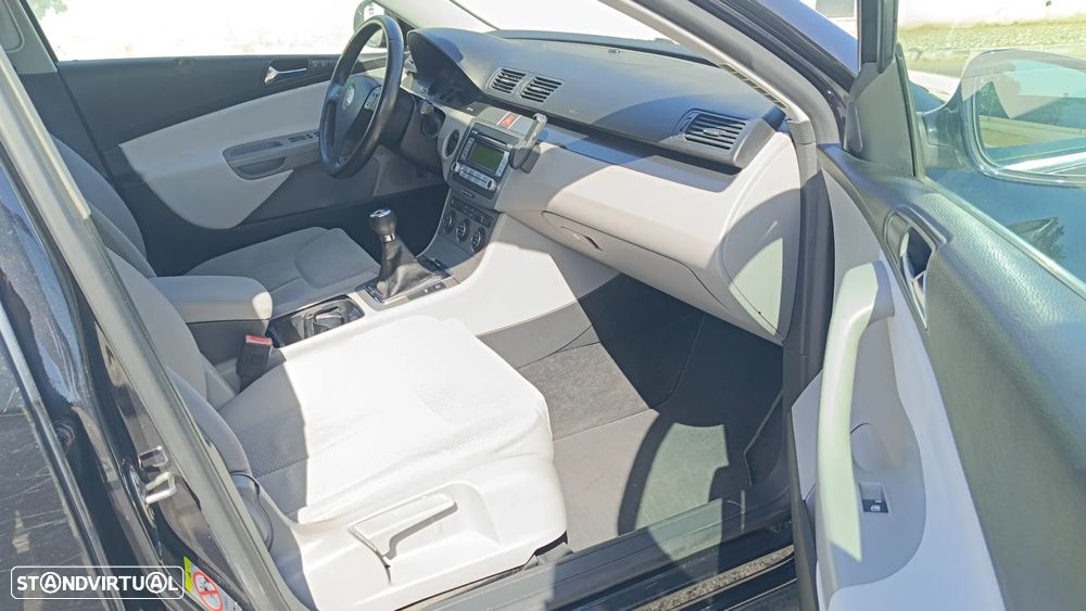 VW Passat Variant 1.9 TDI Confortline - 8