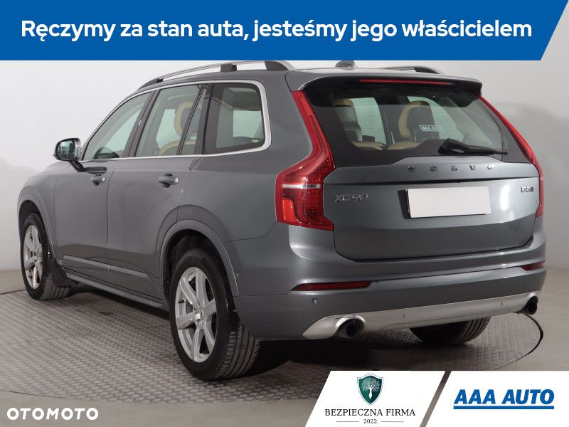 Volvo XC 90 - 5