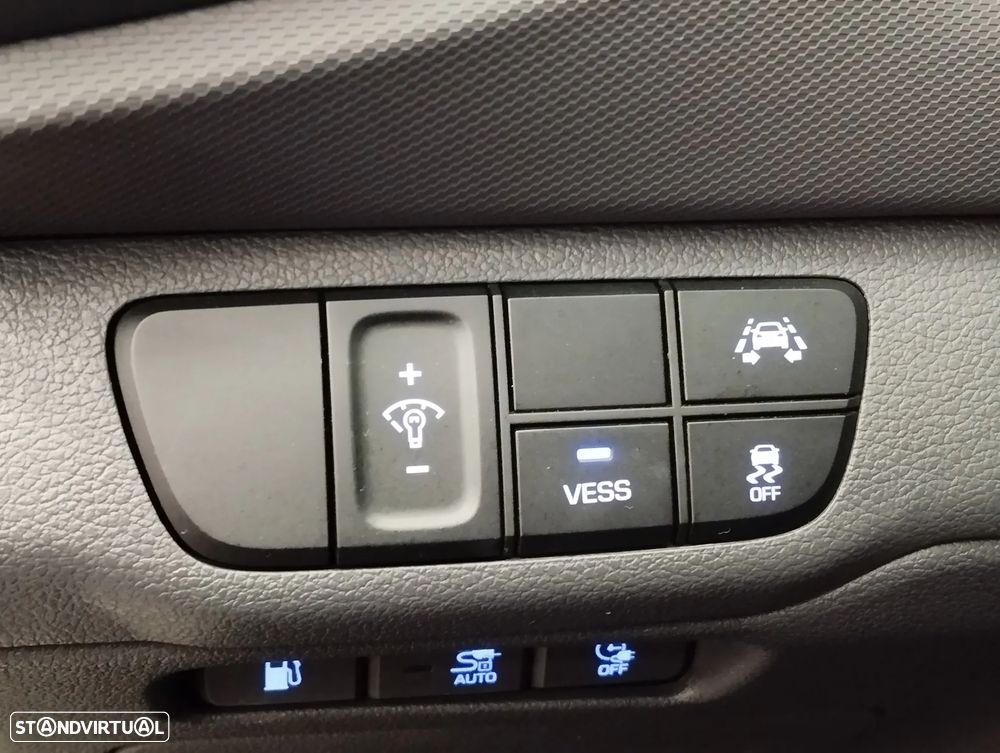 Hyundai Ioniq 1.6 GDI PHEV - 20