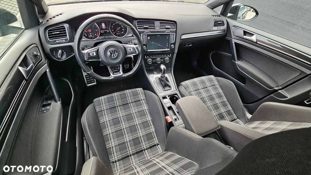 Volkswagen Golf GTD (BlueMotion Technology) DSG - 11