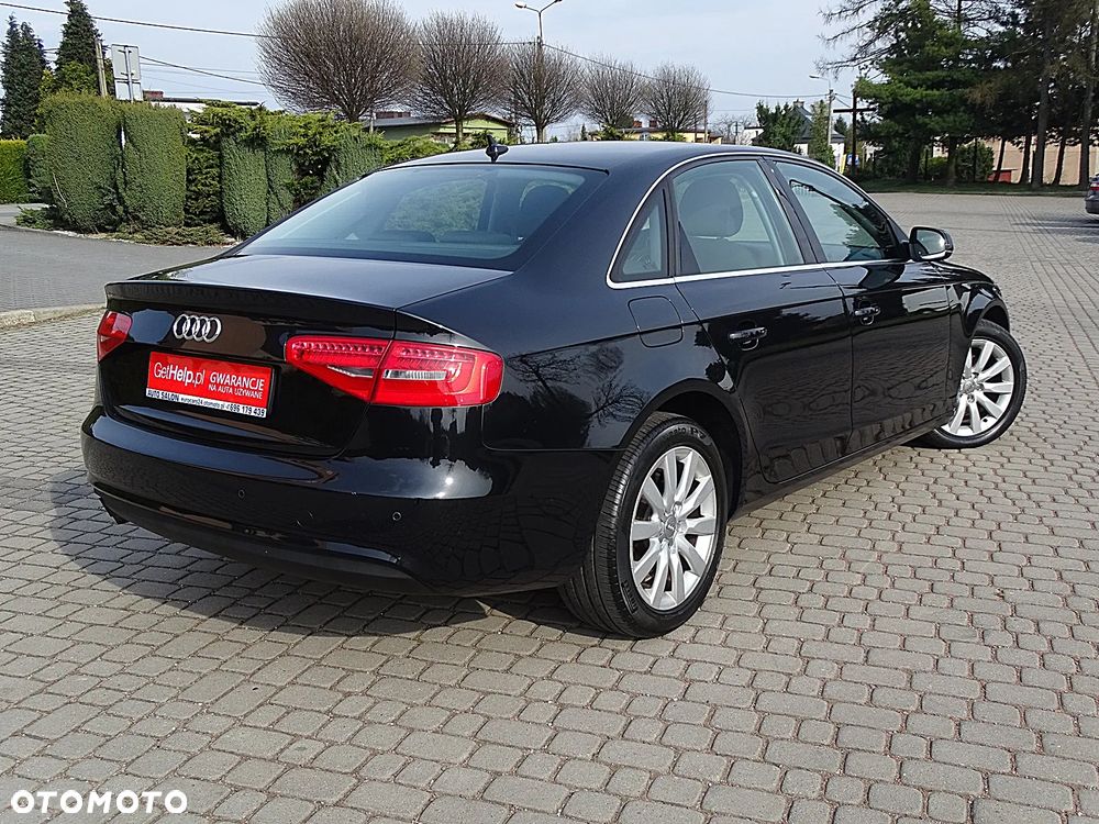 Audi A4 Limousine - 16