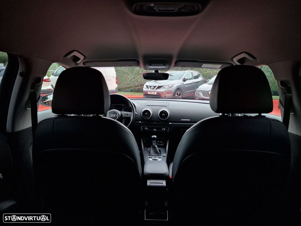 Audi A3 Sportback 1.0 TFSI Design - 6