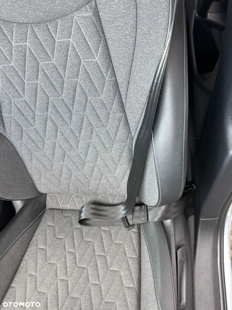 Volkswagen Tiguan - 25