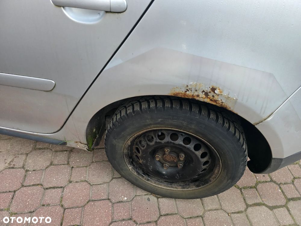 Volkswagen Golf 1.6 Comfortline - 14