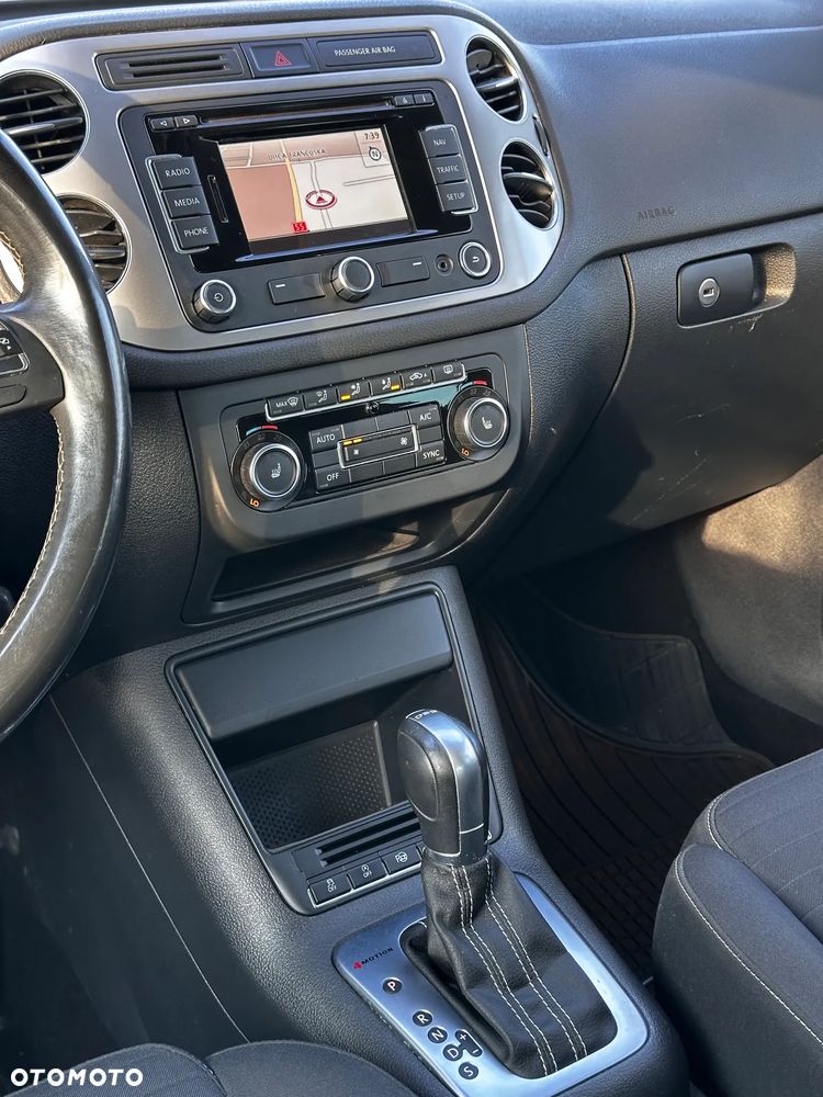 Volkswagen Tiguan 2.0 TDI DPF 4Motion BlueMotion Technology DSG Cup Sport & Style - 6