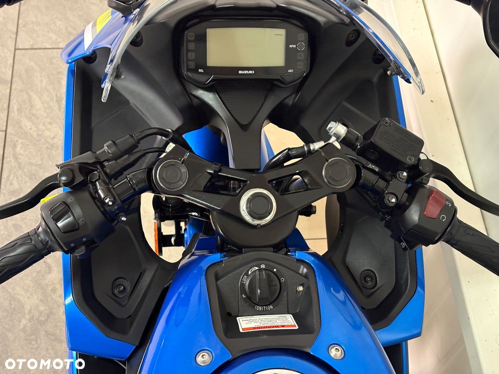 Suzuki GSX-R - 12