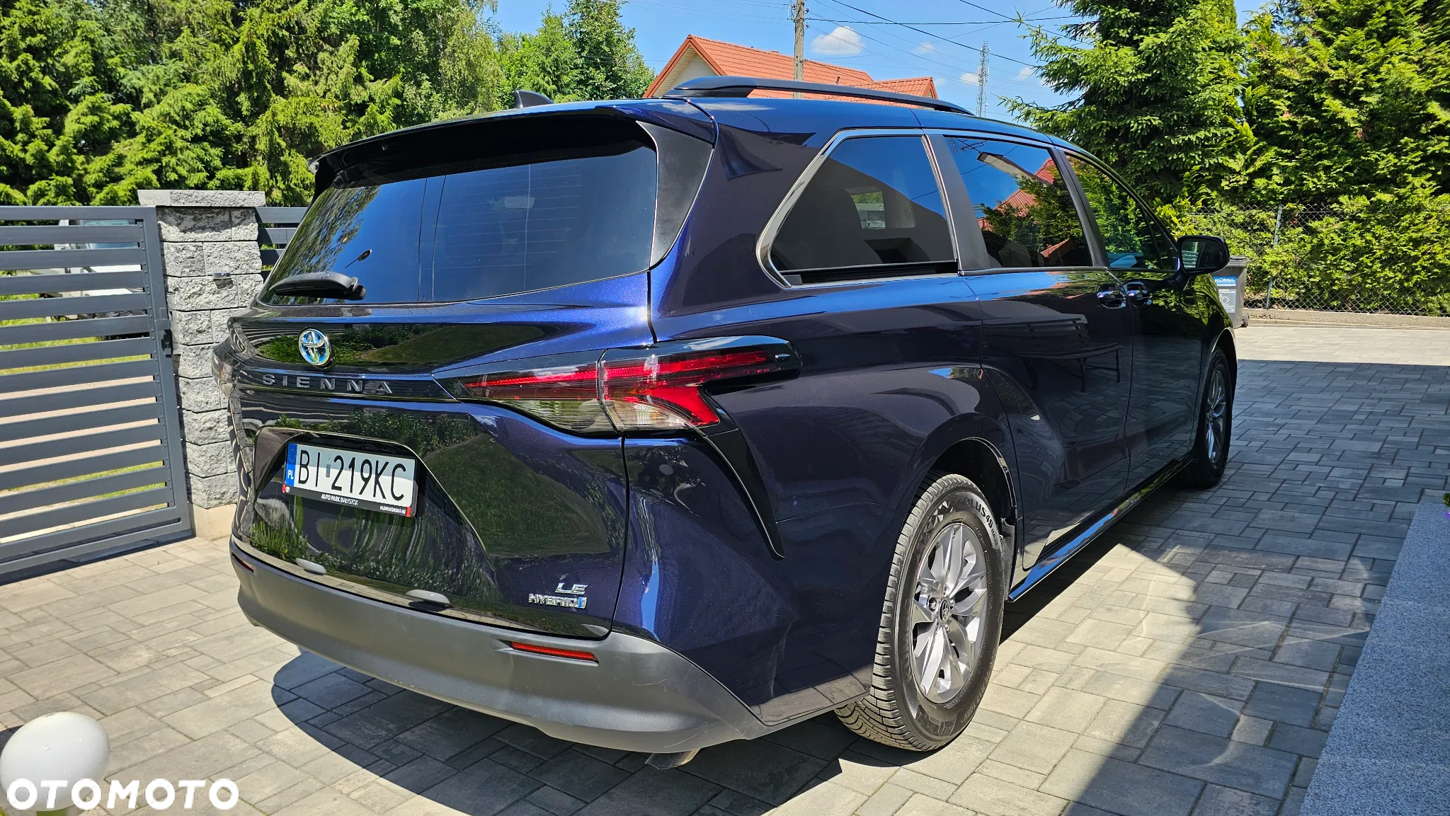 Toyota Sienna - 6