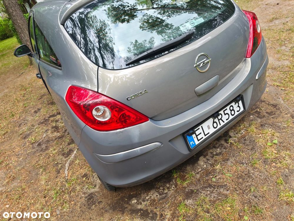 Opel Corsa - 11