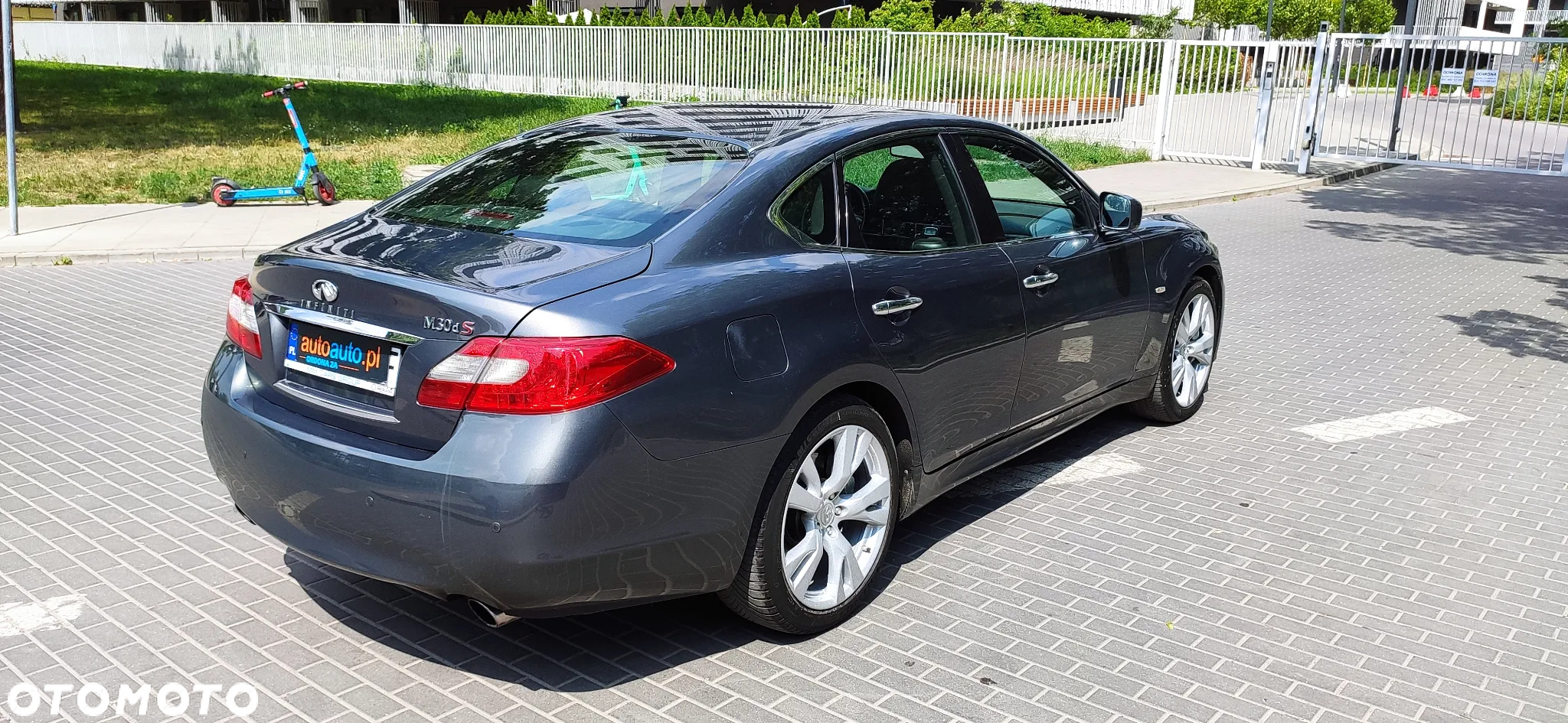 Infiniti M M30d S - 8