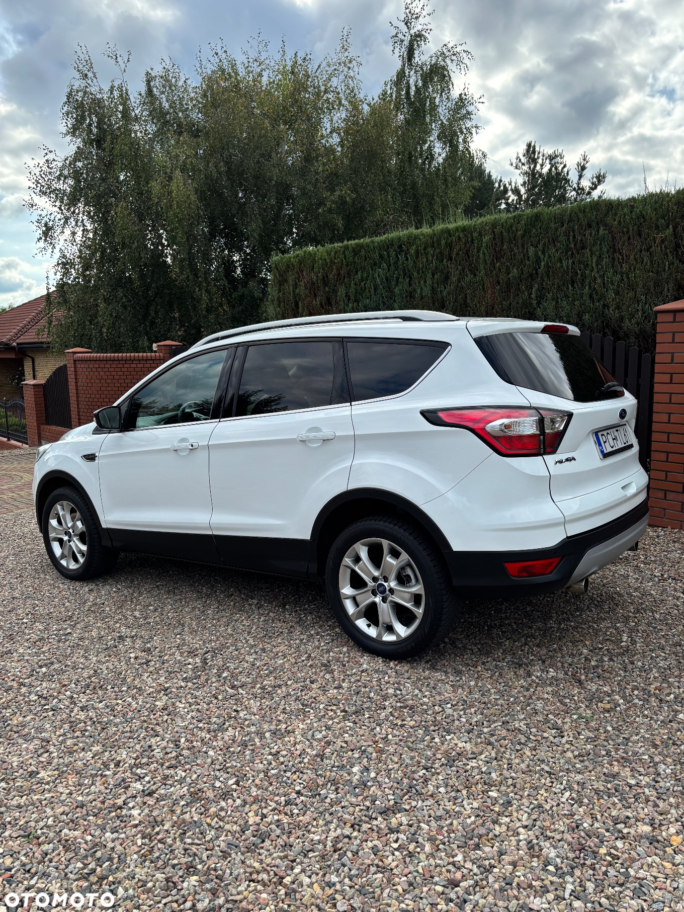 Ford Kuga 1.5 EcoBoost FWD Trend ASS - 4