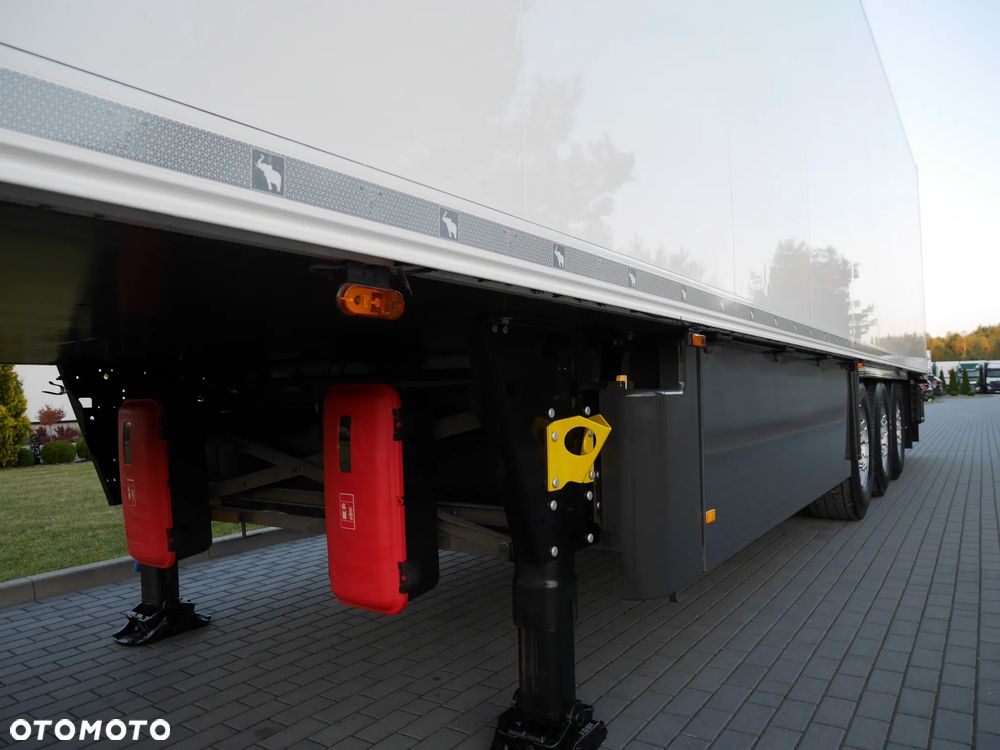 Schmitz Cargobull Thermo King SLXi 300 - 16