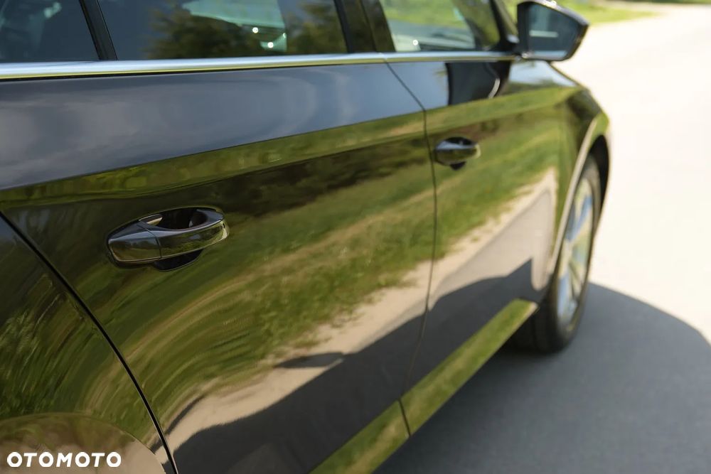 Skoda Superb 2.0 TDI DSG Ambition - 16