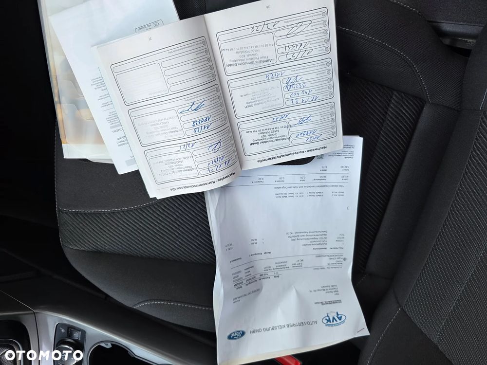 Ford Kuga 2.0 TDCi 4x4 Individual - 37