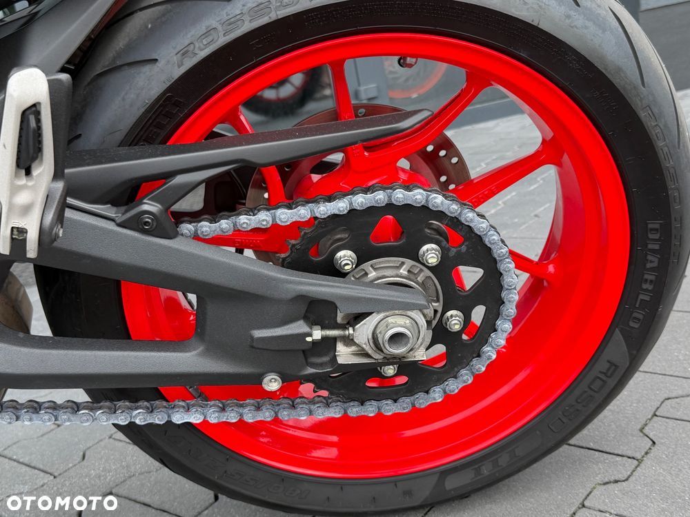 Ducati Monster - 33