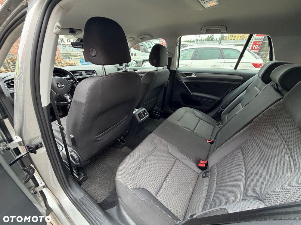 Volkswagen Golf 1.0 TSI BMT Trendline - 11