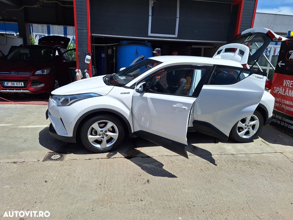 Toyota C-HR 1.8 HSD 4x2 CVT C-enter - 6