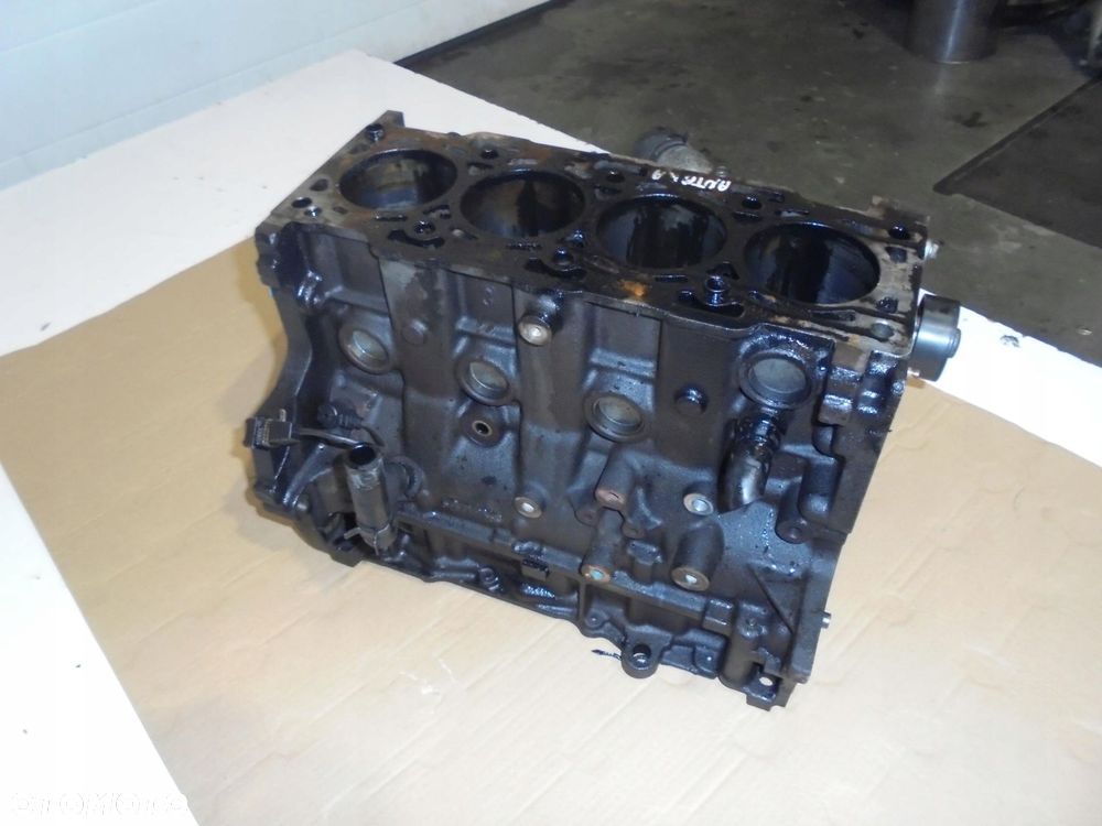 BLOK SILNIKA OPEL ANTARA 2.0 CDTI Z20S1 - 3