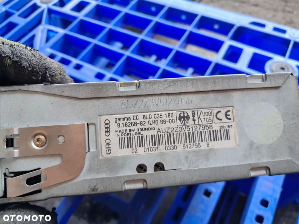 Audi A4 B5 Radio - 3